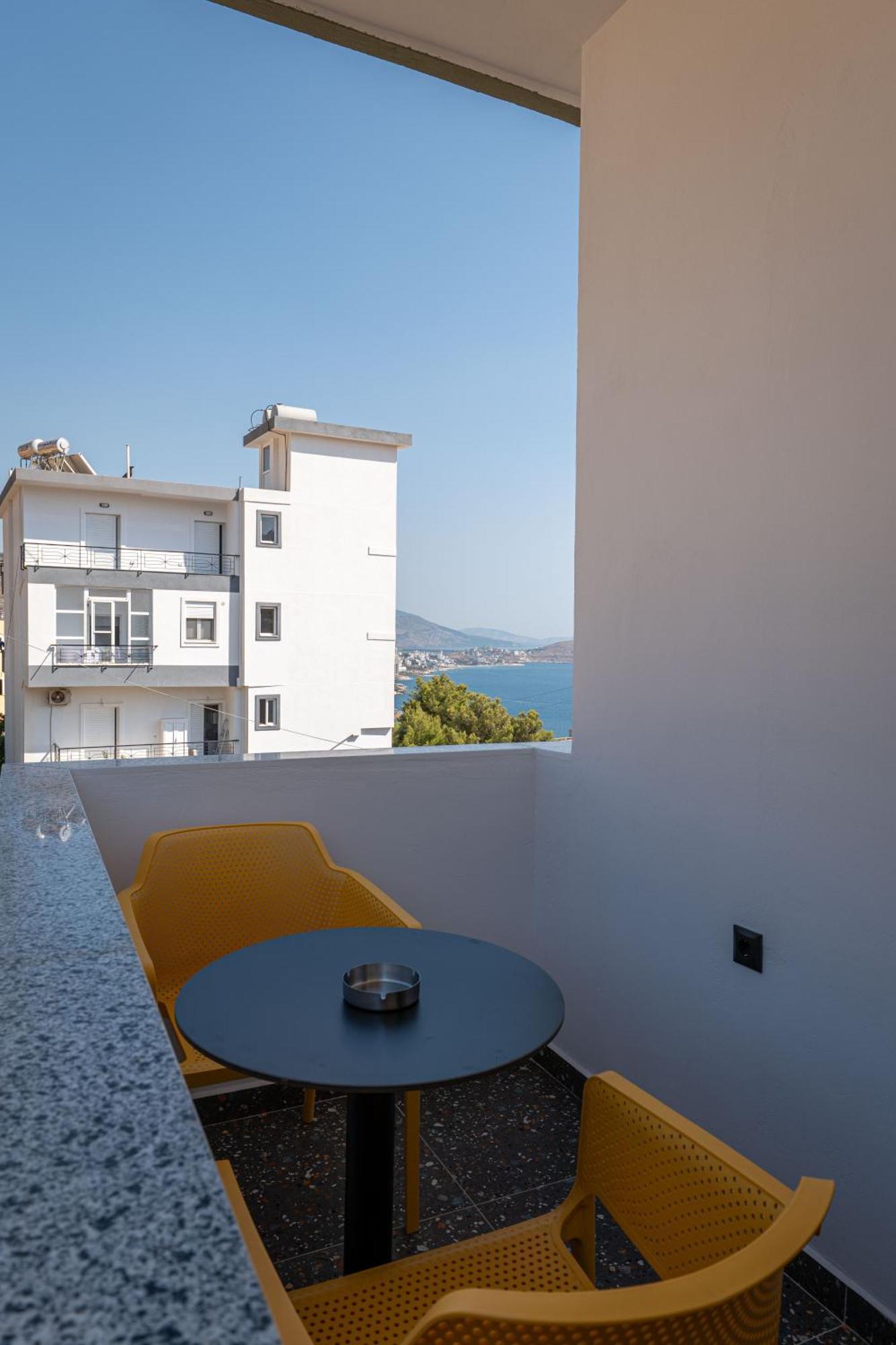 Euphoria Apartments Sarande Exterior photo